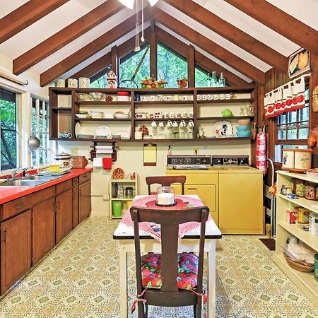 Serene Creekside Cottage Near Asheville Fire Pit Candler المظهر الخارجي الصورة